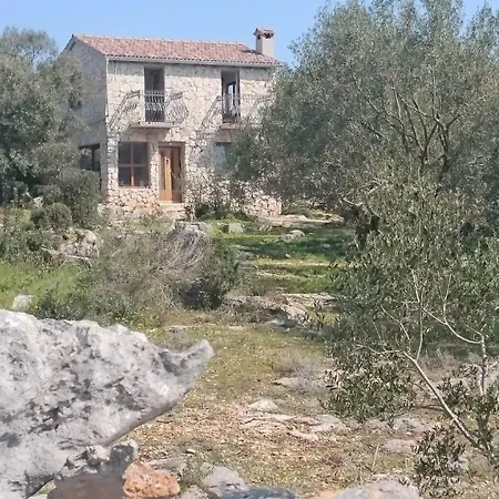 Strpuncina Holiday home *